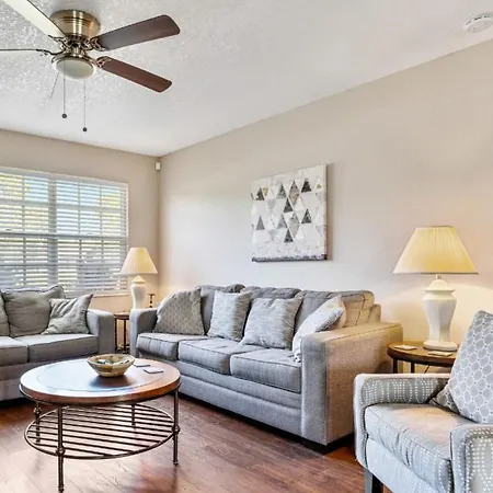 3Br Coastal Escape Near Beaches, Golf, Shops